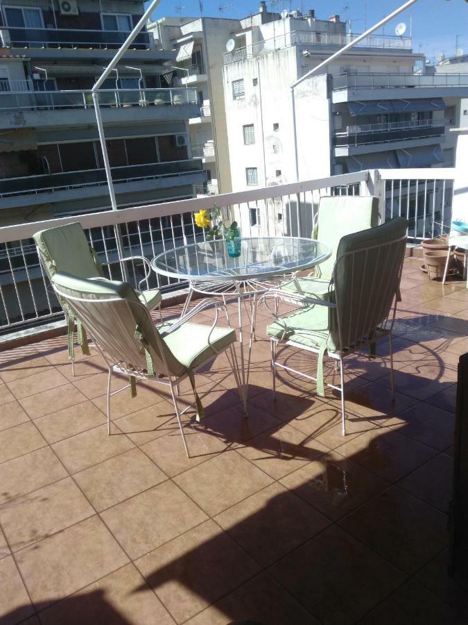 Apartment Cozy Penthouse Next To Metro Station